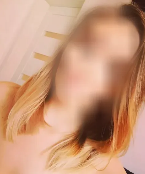 Anja, 24