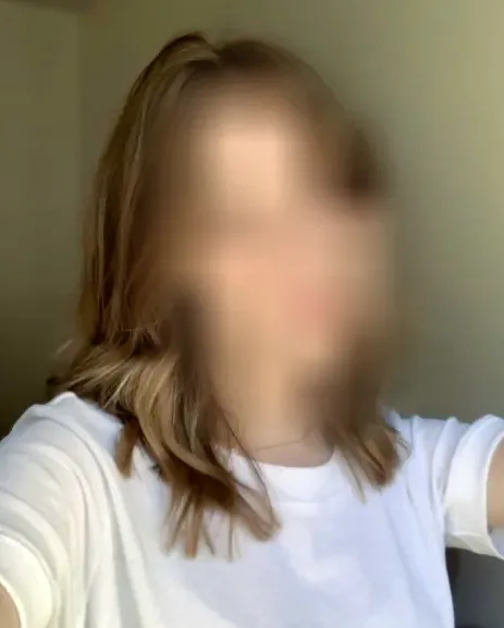 Aylin, 28