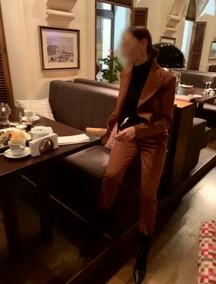 Dilara, 39