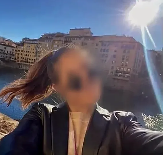 Emina, 27