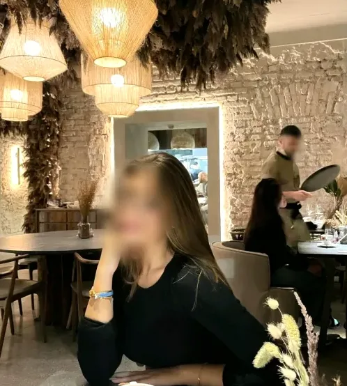 Fabienne, 25