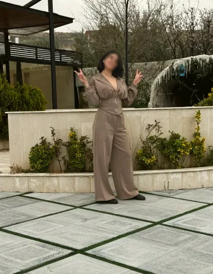 Lejla, 34
