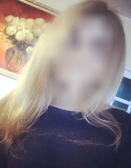 Nadine, 34
