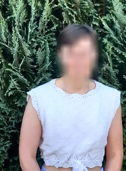 Nicole, 27