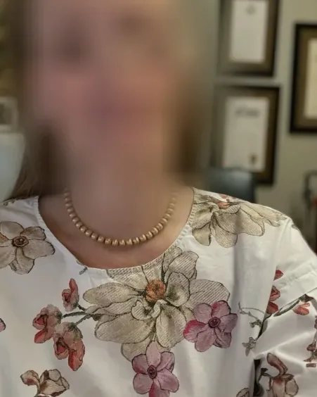 Nikolina, 40