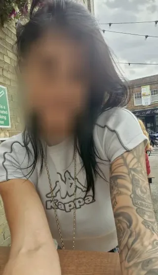 Sabine, 39