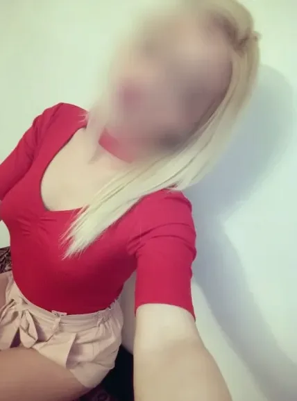 Silvia, 34