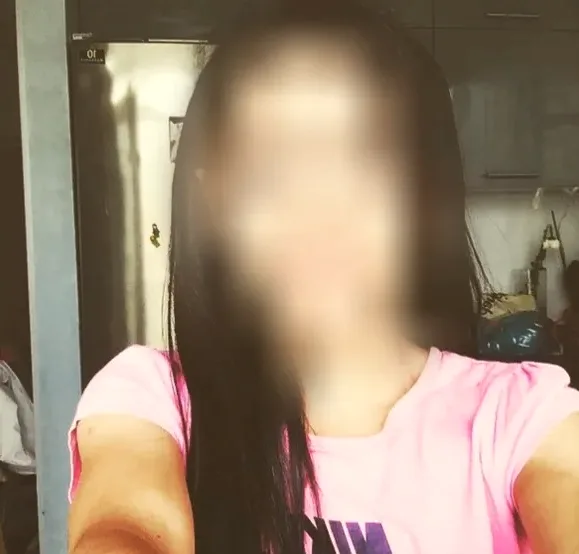 Sina, 33