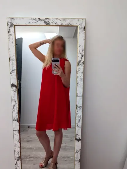 Sophie, 30