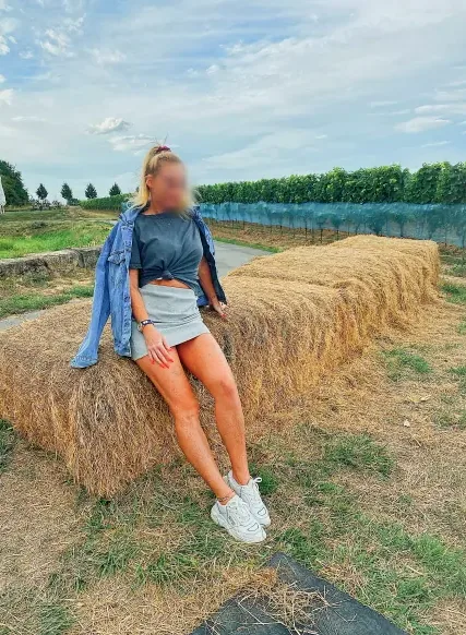 Tijana, 38