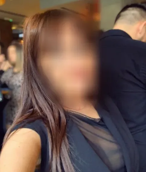 Viktoria, 38